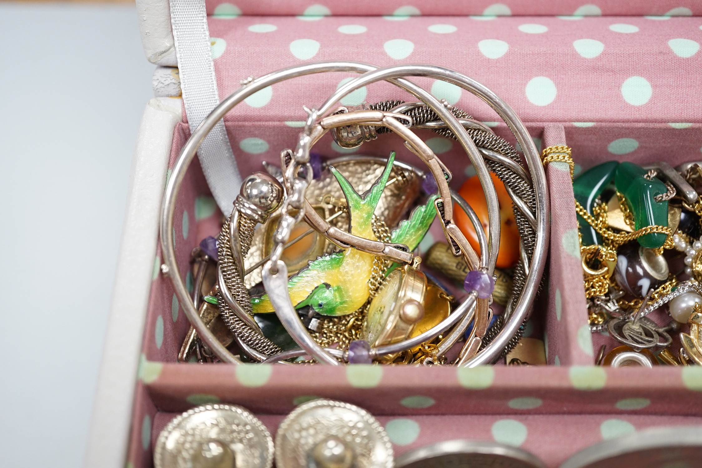 A group of assorted costume jewellery, pocket watches and assorted coins including commemorative.